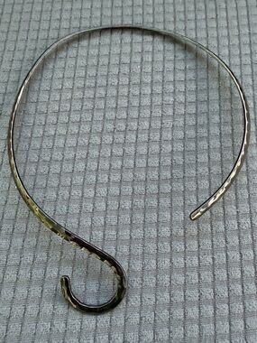 Hammered Silver Choker S Shape Necklace